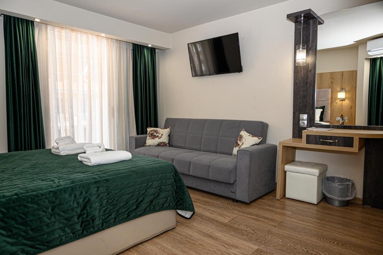 Oxygen Apartment Olympiaki Akti Bagian luar foto