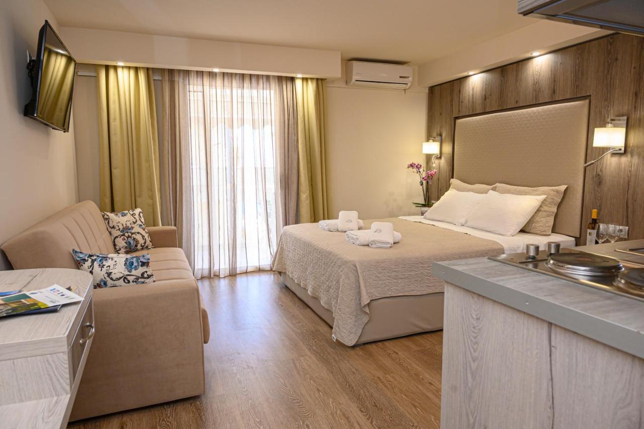 Oxygen Apartment Olympiaki Akti Bagian luar foto